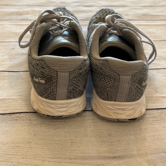 New Balance - Picture 4 of 5